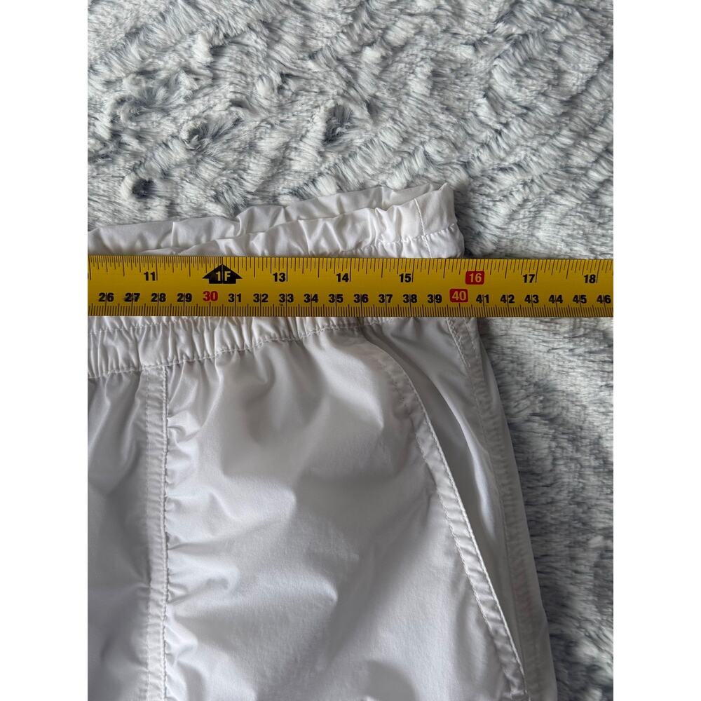Athleta Parachute Cargo Pant Size 8 White Crinkle Nylon Sporty Chic Y2K Utility - Picture 8 of 9